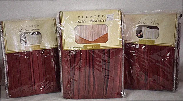 KENSINGTON QUEEN PLEATED SATIN BED SKIRT WITH 2 STANDARD SHAMS