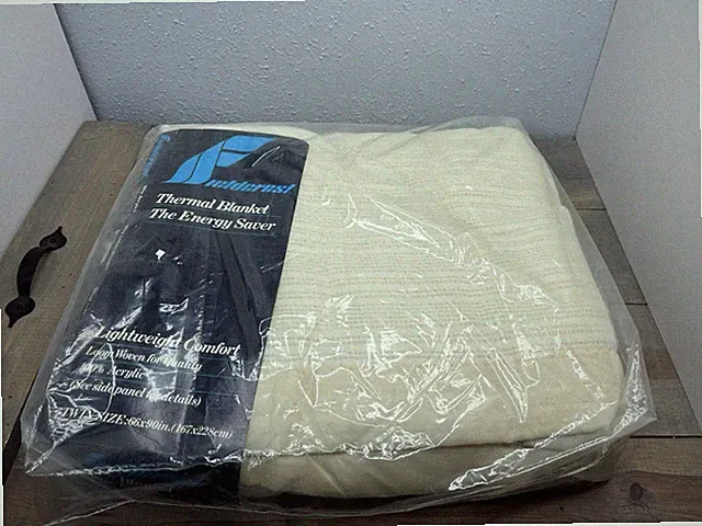 NOS Fieldcrest Remarkable Thermal Blanket Full Cream Satin Trim waffle weave