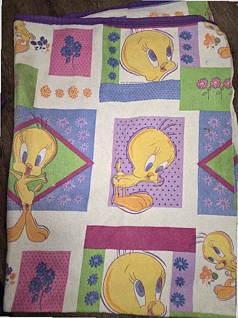 Tweety Bird Vintage 2000 Full Queen Size Blanket Purple Satin Binding 72x88