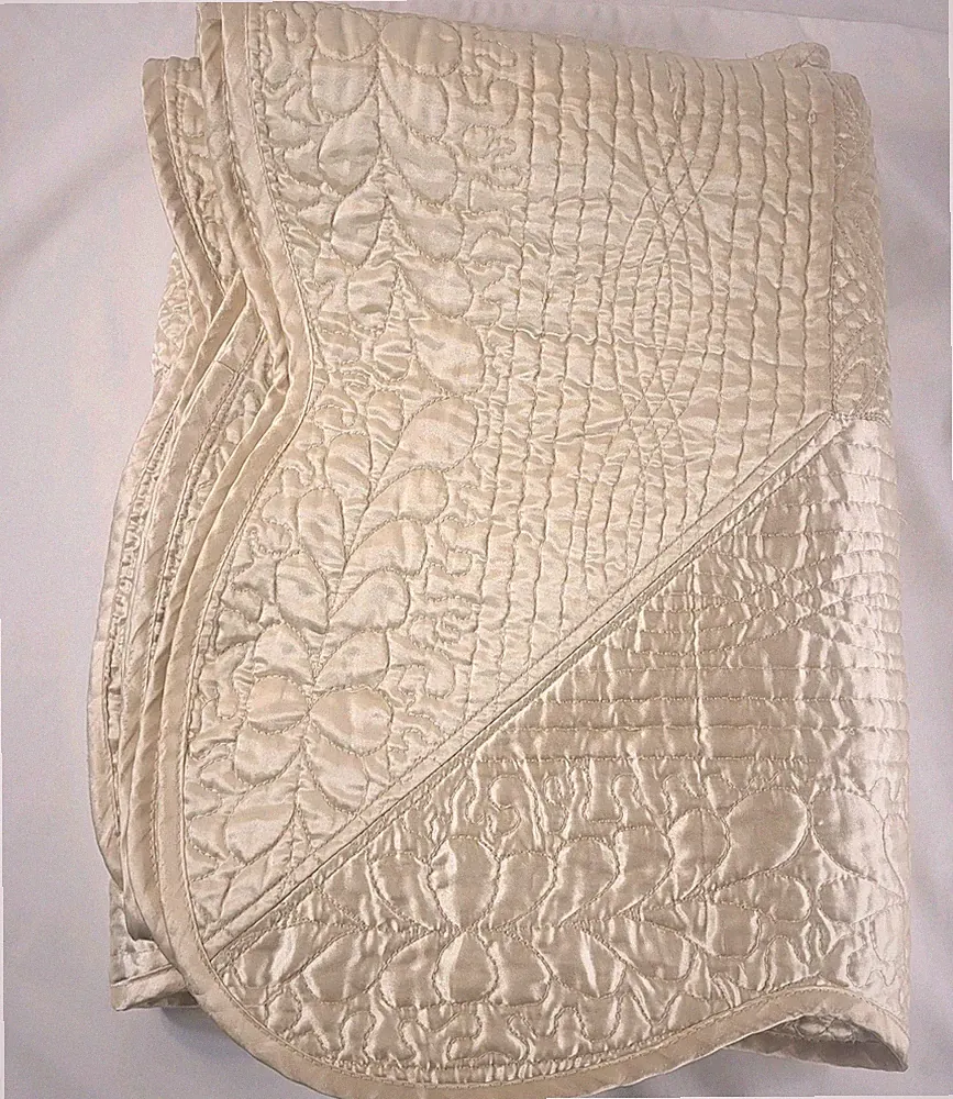 Vintage Calzeat of Scotland - Champagne Satin Throw - 60" x 52"