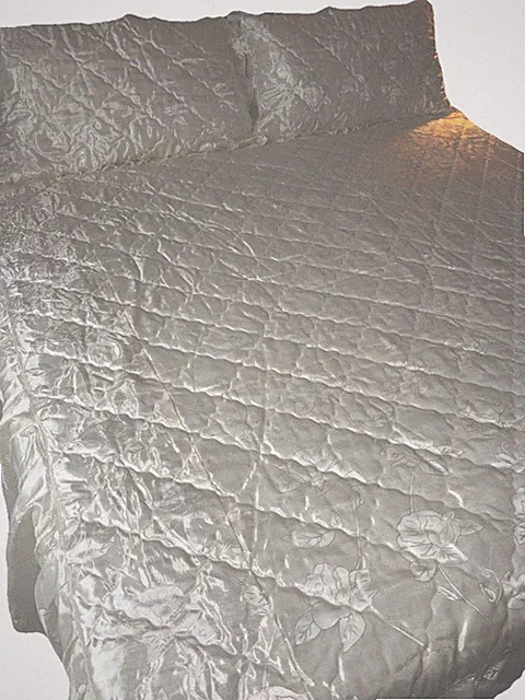 Vintage Victorian King Style 3 Satin Quilted Comforter Coverlet Bedspread Set